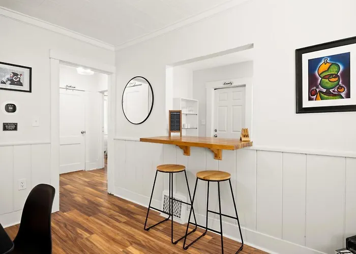 The Heights Hideaway 2br Gem *