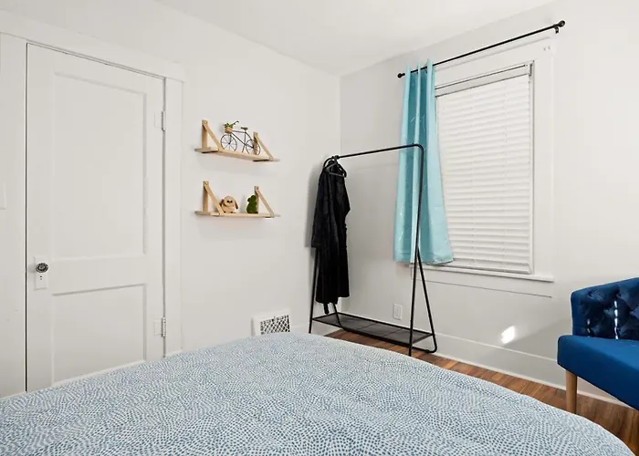 The Heights Hideaway 2br Gem *